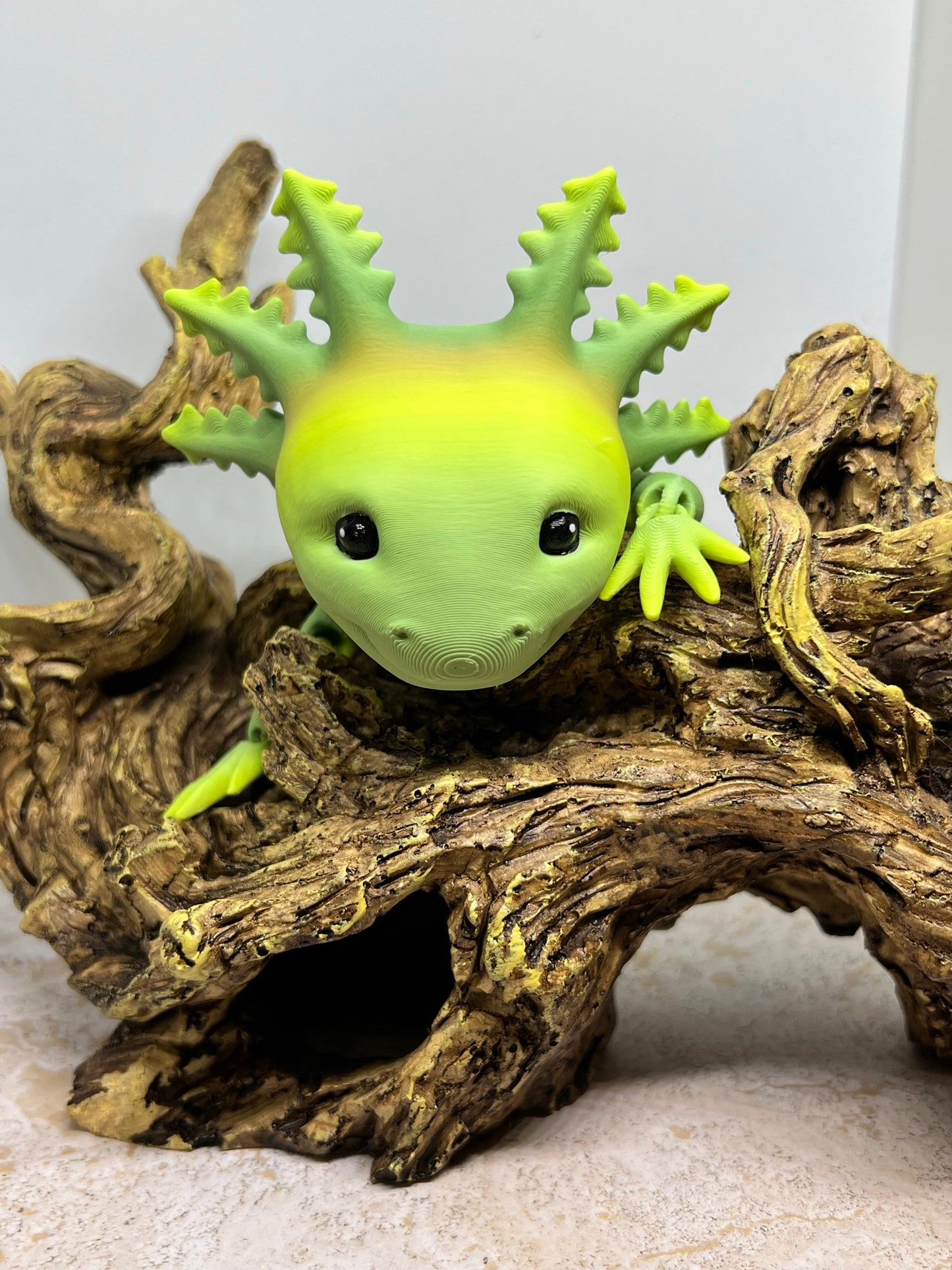 Smiling Axolotl - Medium (Solid Head Fins)