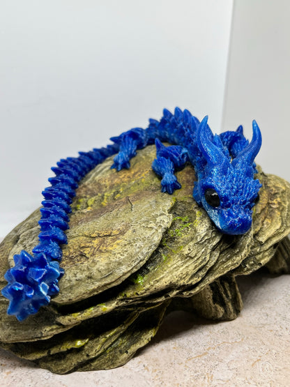 Horned Dragon with Scales - Medium
