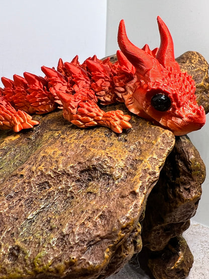 Horned Dragon with Scales - Medium